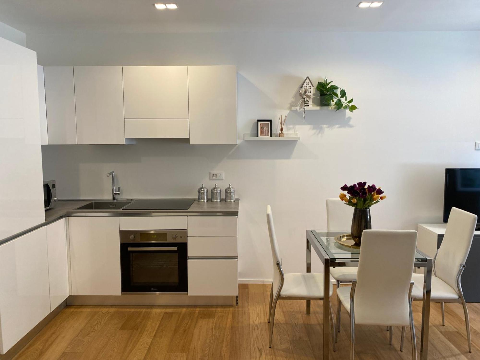 Gramsci 2 - Cozy Apartment Near Sempione Park! Milan Exterior photo